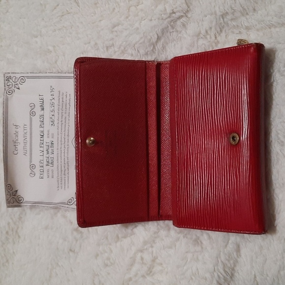 Louie Vuitton French Wallet - Picture 3 of 16